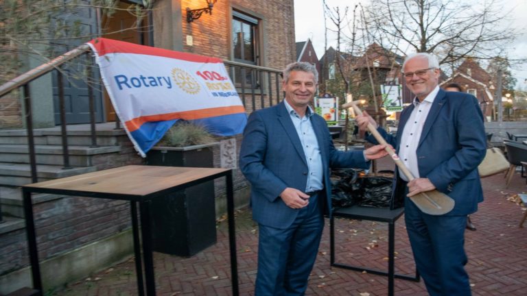 Estafette Rotary 100 jaar doet Alblasserwaard aan