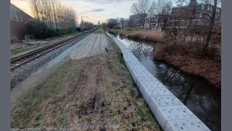 Alle treinen rijden weer over verstevigde spoordijk Gorinchem