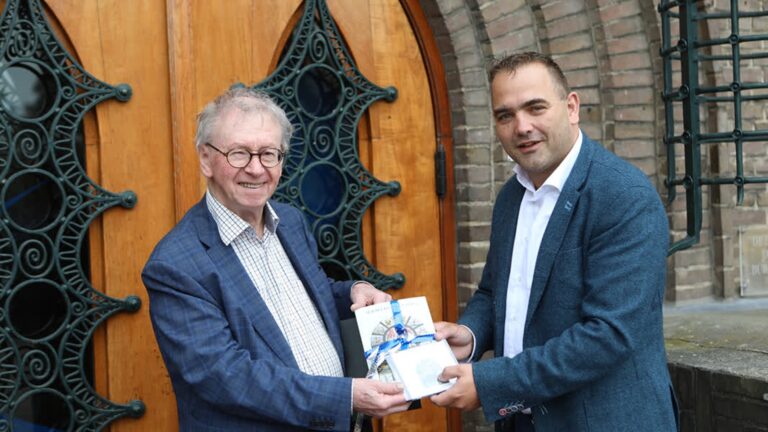 Woordenboek Sliedrechts dialect in nieuw jasje gestoken