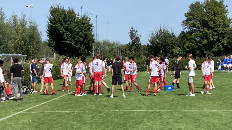1e speeldag Leen Stam voetbal toernooi vv Hardinxveld succesvol