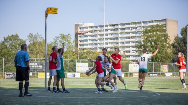 Merwede/Multiplaat haalt niet gewenste niveau en raakt koppositie kwijt