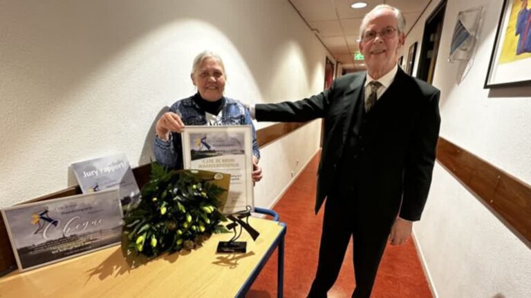 Stichting Dorpsbehoud wint CJM de Bruin-waarderingsprijs