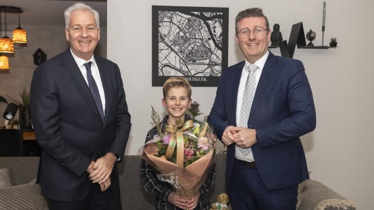 Lucas Rijsdijk vierde kinderburgemeester Ridderkerk