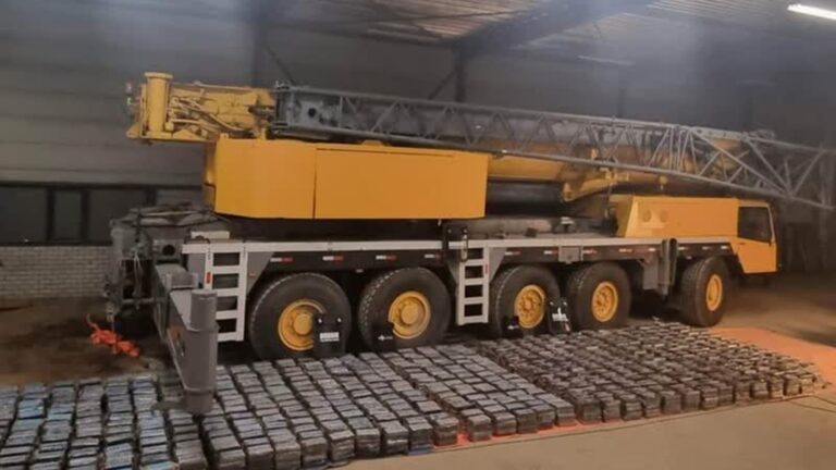 3100 kilo coke gevonden in kraan, Zwijndrechtse ‘geldschieter’ aangehouden