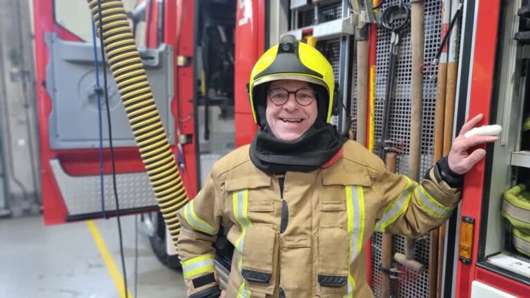 Arie (65) uit Hardinxveld stopt na 38 jaar als brandweervrijwilliger