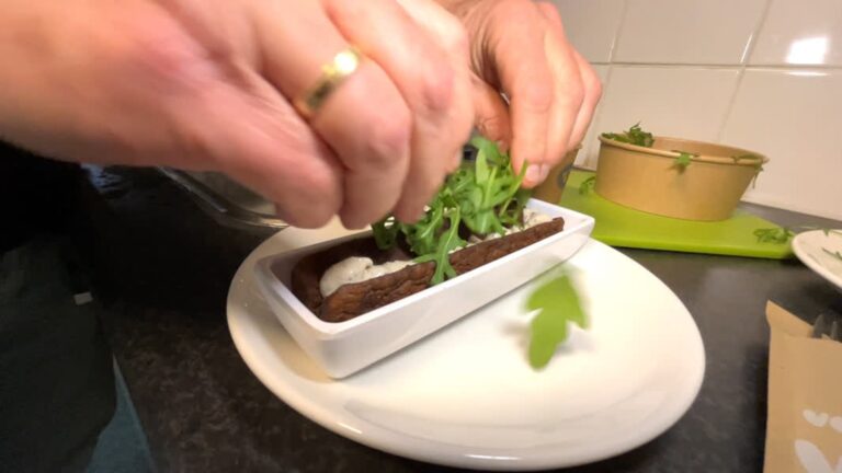 Snackbar Verhage Dordrecht wint prijs voor beste frikandel van Nederland