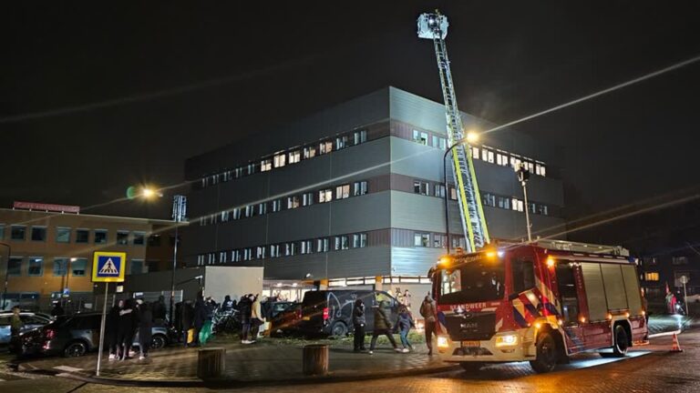 112-nieuws: noodopvang tijdelijk ontruimd en vlammen uit schoorsteen
