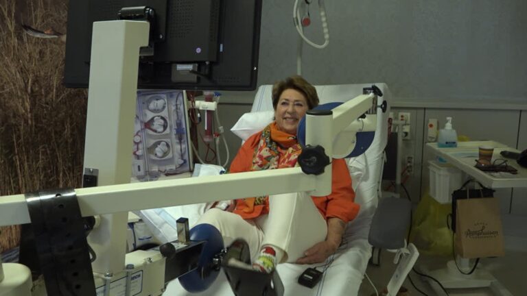 Fietsend de wereld rond, dankzij opbrengst Drechtstadloop kunnen deze patiënten dat