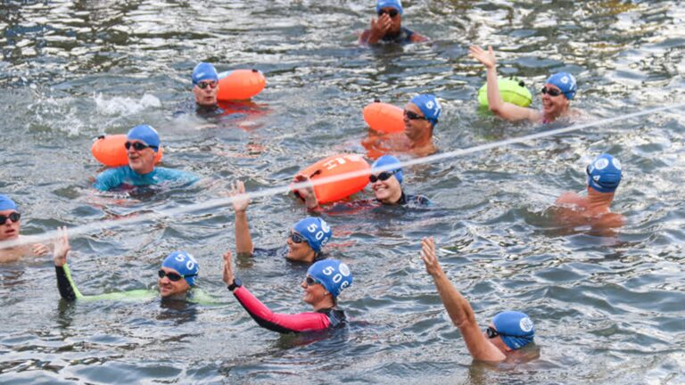 Eerste editie Swim to Fight Cancer naar Alblasserdam