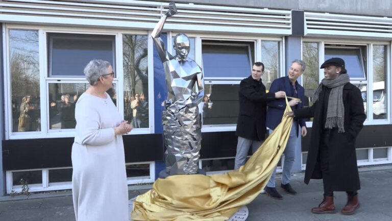 Reizend ‘Zelfbeeld’ om mbo’ers te eren staat voor een maand in Sliedrecht