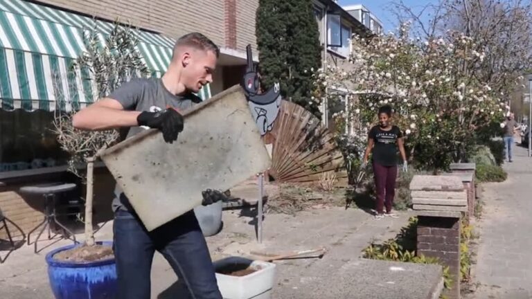 Zwijndrecht gaat voor het eerst tegelwippen