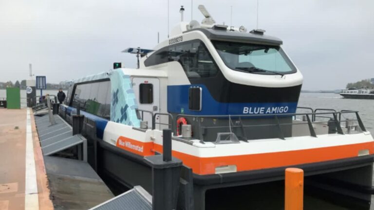 Papendrecht bezorgd over financiële problemen waterbus