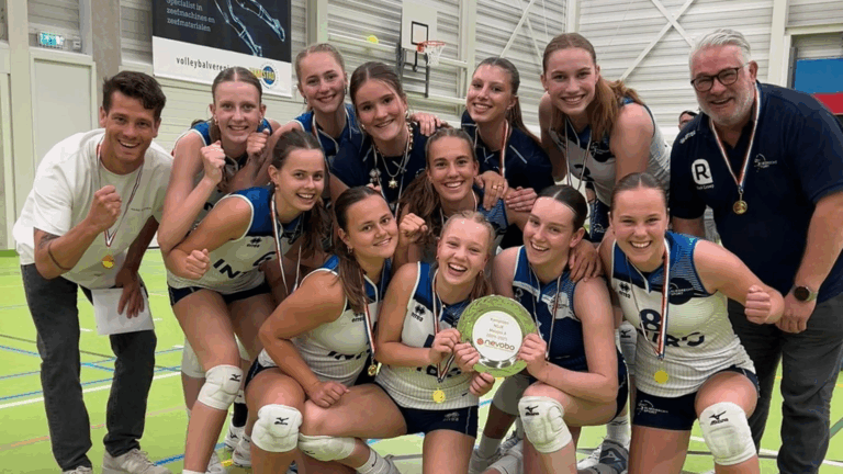 Meiden A1 Sliedrecht Sport Nederlands kampioen Gesloten Club. Brons voor JC1