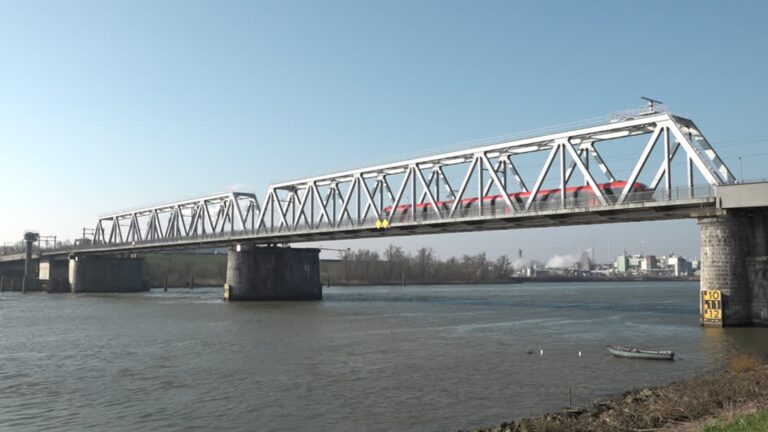 Wielerclub en Fietsersbond tegen afsluiting Baanhoekbrug: ‘Onacceptabel!’