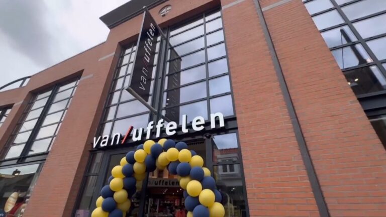 Van Uffelen Mode nieuwe kledingpartner staf Merwede/Multiplaat
