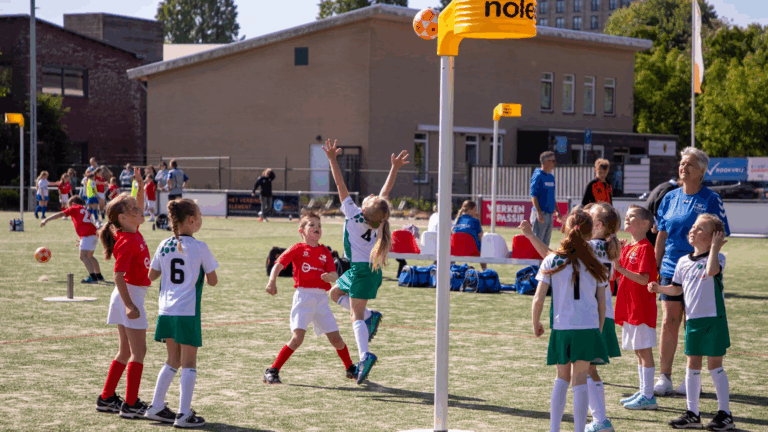 Ontdek korfbal bij Merwede/Multiplaat tijdens het Baggerfestival!