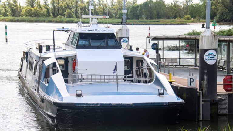 Waterbus Sliedrecht geschrapt: vanaf 6 oktober uit de vaart