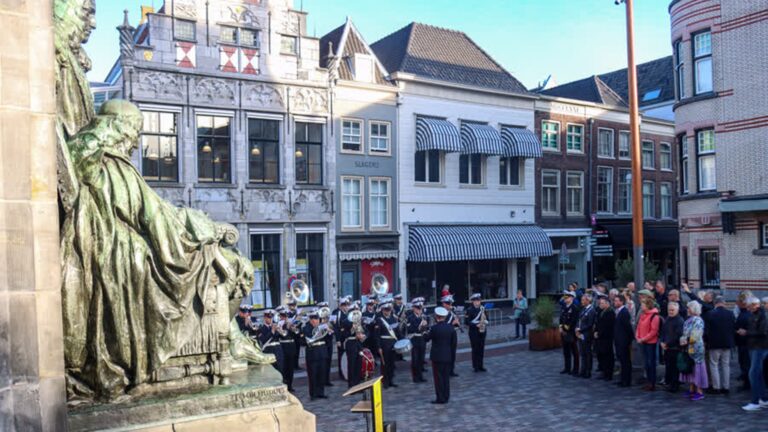 Hoera, Johan de Witt is 400 jaar: zo vierde Dordrecht zijn geboortedag