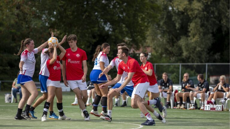 Merwede Multiplaat pakt overtuigende winst op Movado