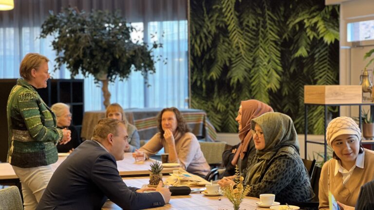 Doe vrijwilligerswerk én leer Nederlands bij Klavertje 4!