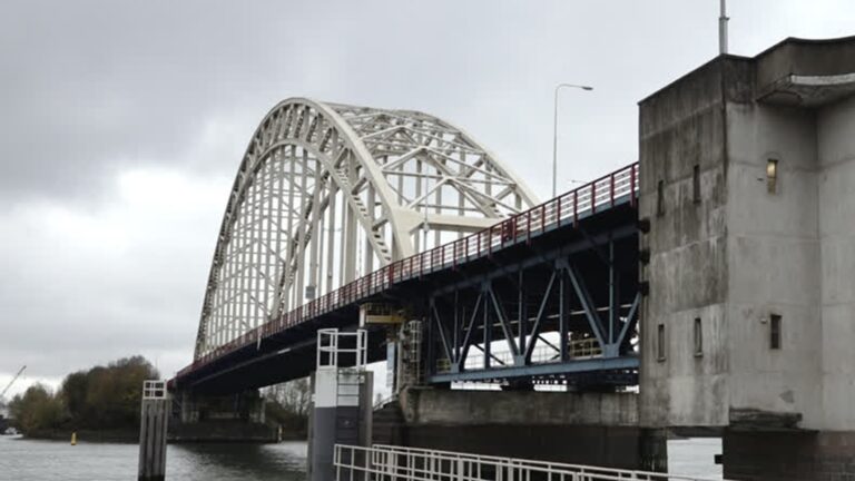 Renovatie Brug over de Noord gaat vrijdagavond van start: dit moet er gebeuren