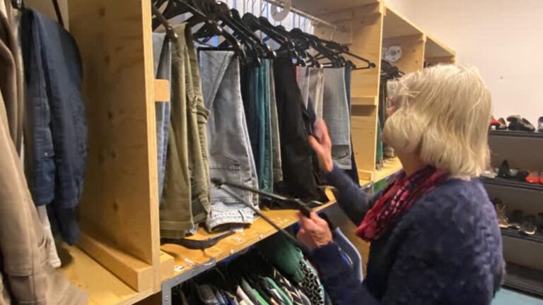 Een noodgedwongen sluiting voor deze kledingbank: ‘Het valt ons zwaar’