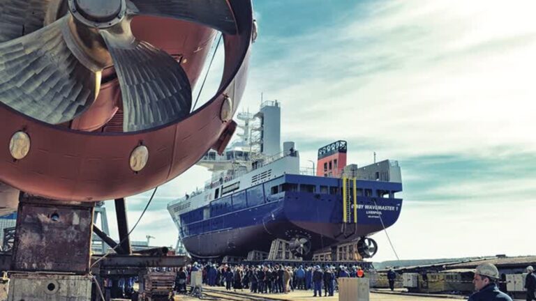 FIOD valt ook binnen in woning Arnout Damen en arresteert twee medewerkers scheepsbouwer