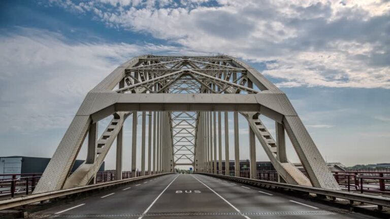 Brug over de Noord (N915) blijft dit weekend toch open