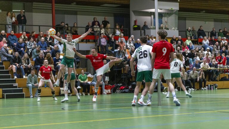 Merwede/Multiplaat wint overtuigend van ACKC