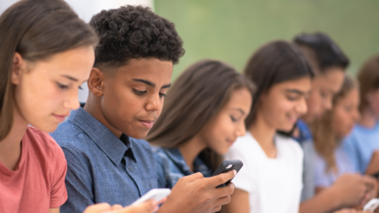 23 februari – Café Authentiek voor jongeren met thema: social media